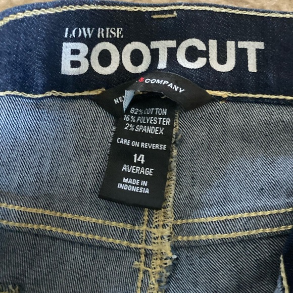 Size 14 New York & Company Boot Cut Jeans - Picture 3 of 5